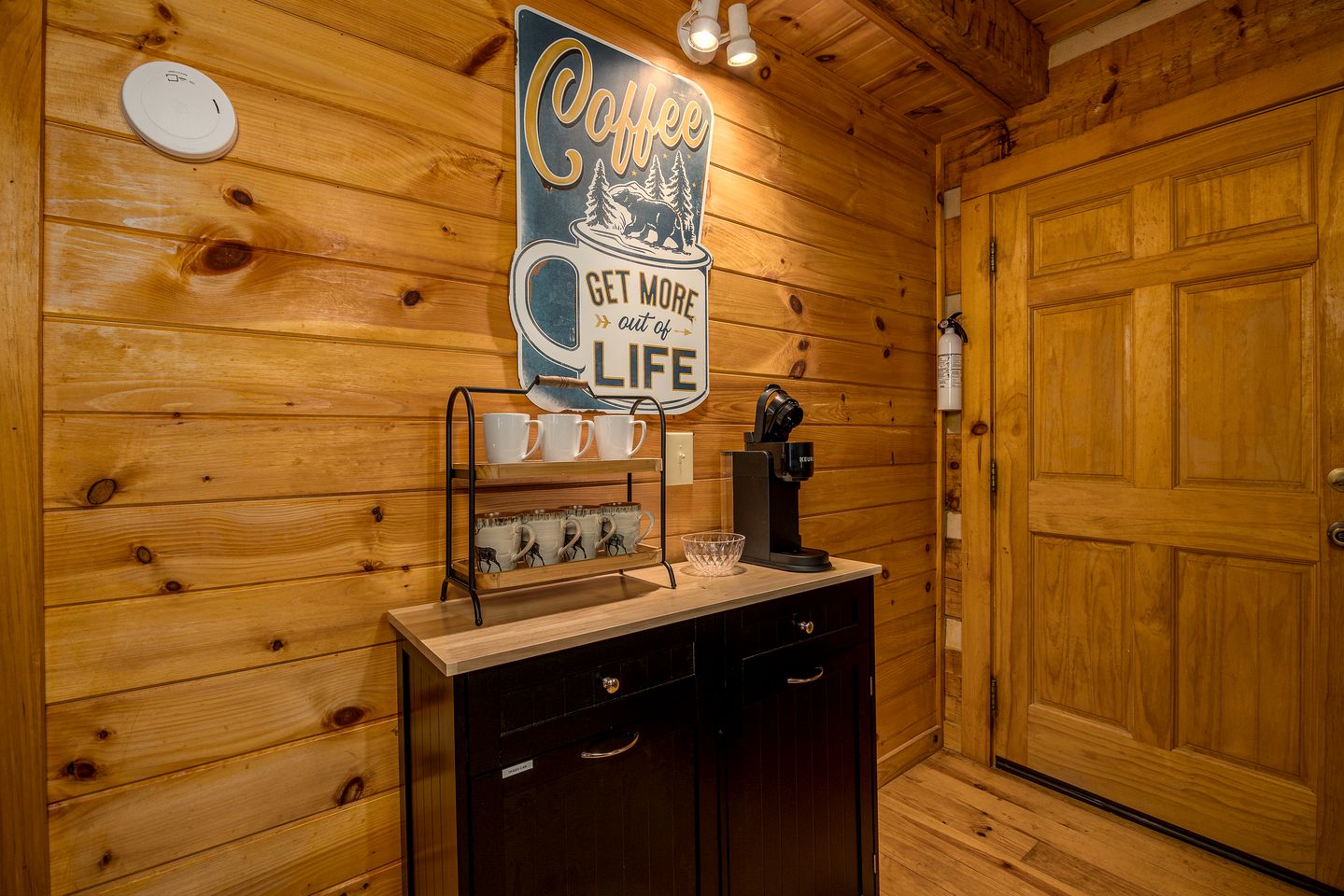 Rustic-Chic Tennessee Glamping Hideaway with Hot Tub in Cosby