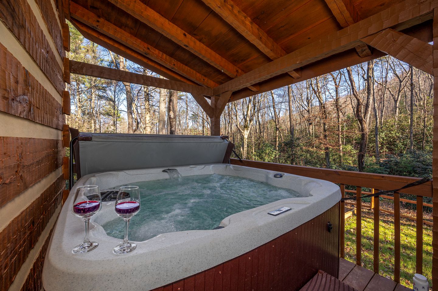 Rustic-Chic Tennessee Glamping Hideaway with Hot Tub in Cosby