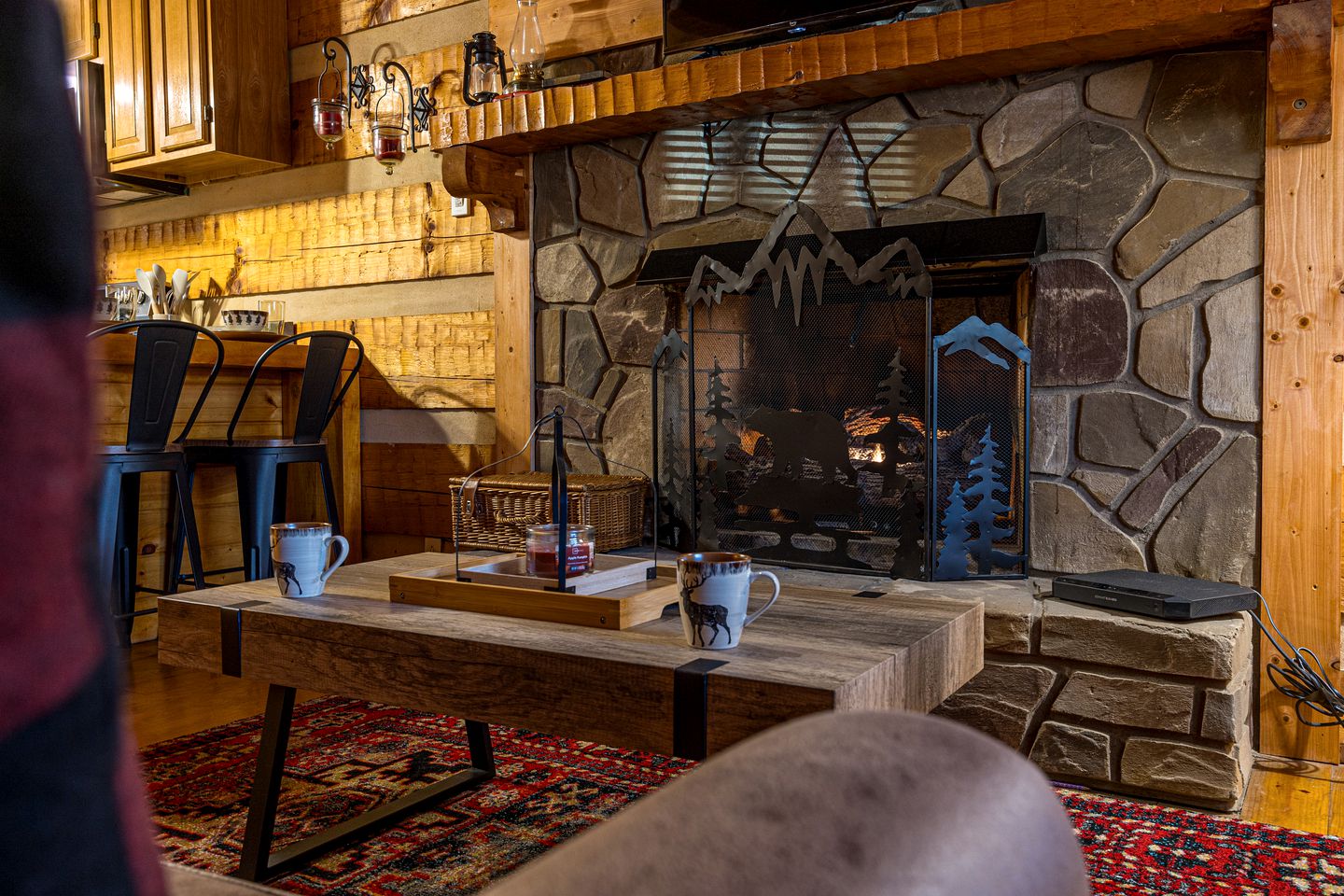 Rustic-Chic Tennessee Glamping Hideaway with Hot Tub in Cosby