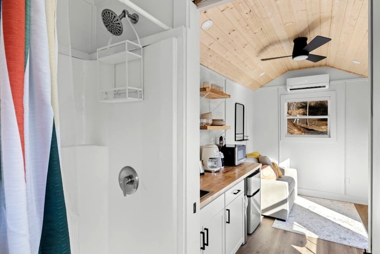 Tiny Houses (United States of America, Burnsville, North Carolina)