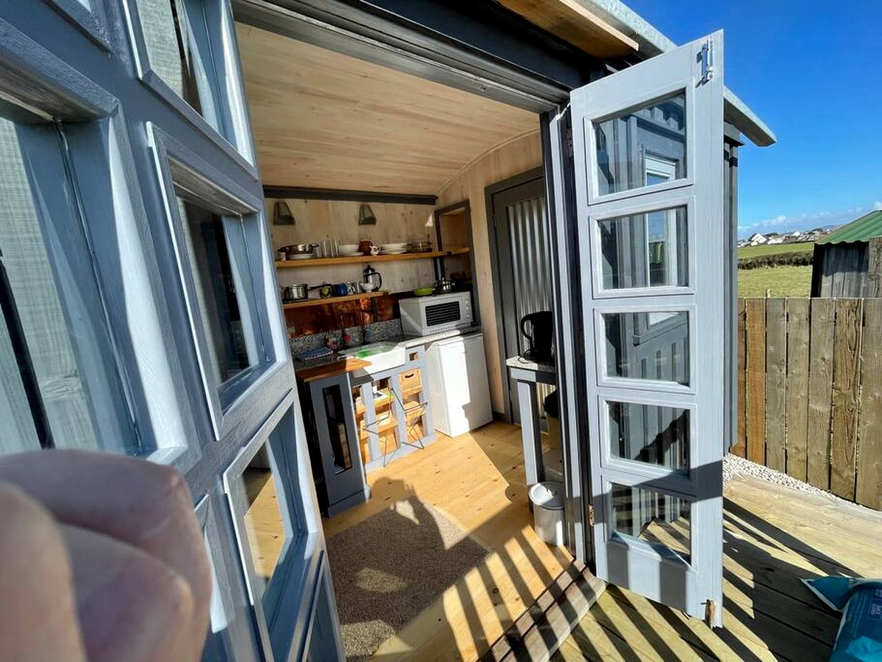 Hidden Hut – Secluded Shepherds Hut Tintagel in Camelford, England