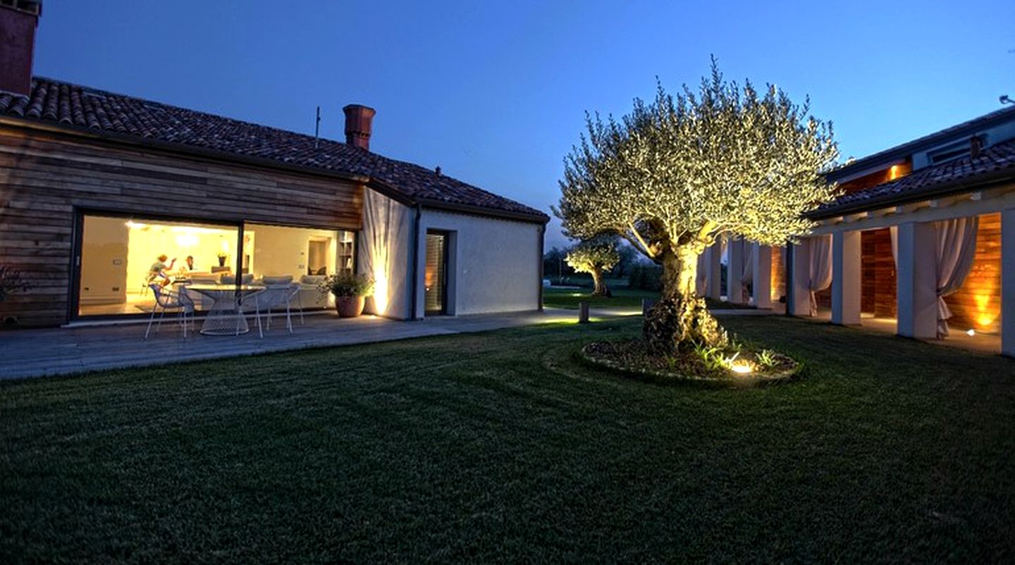 Hidden Luxury Eco-Villa Surrounded by Magical Landscape and Views near Venice, Italy