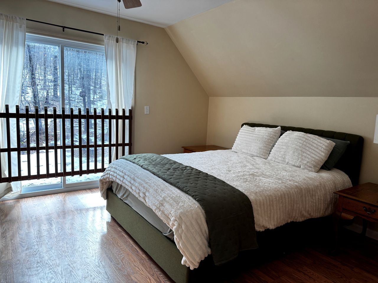 Breathtaking Cabin Nestled Amidst Trees in Webb, New York