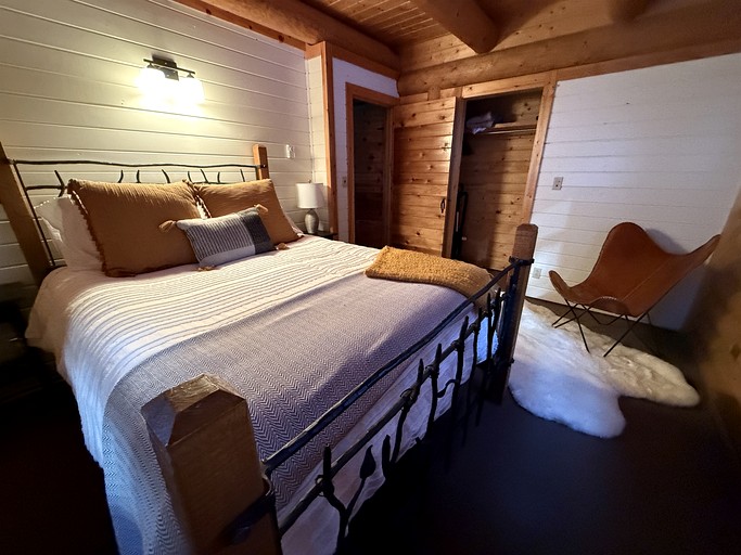 Cabins (United States of America, McAllister, Montana)