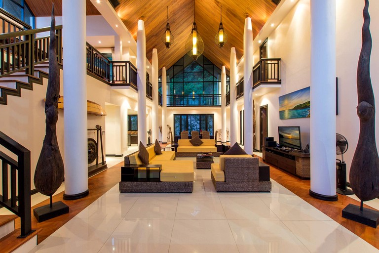 Enjoyable Villa with Swimming Pool and Fantastic Sights in Rawai, Phuket Island