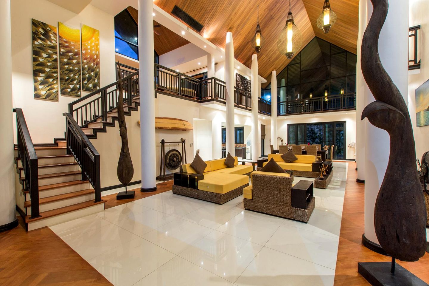 Enjoyable Villa with Swimming Pool and Fantastic Sights in Rawai, Phuket Island