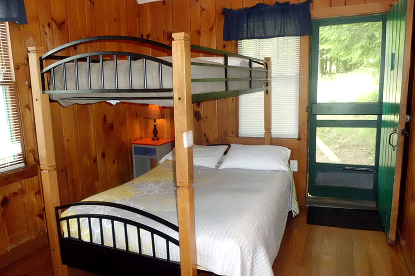 Charming Cottage Rental with Lake Vanare Views near Albany, New York