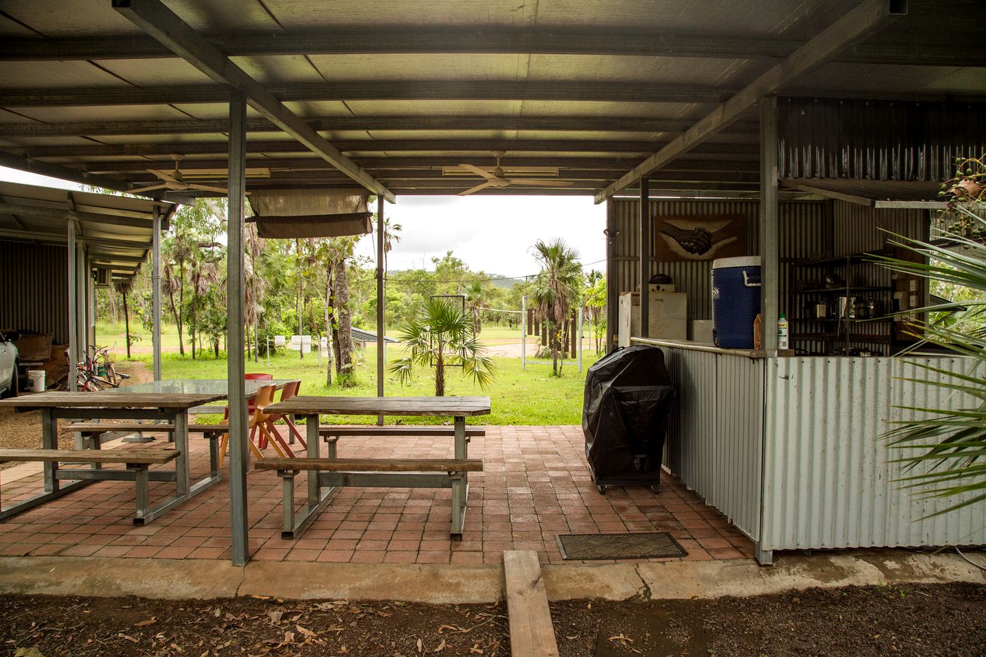 Outback Oasis: Experience Glamping Perfection at This Northern Territory Hut