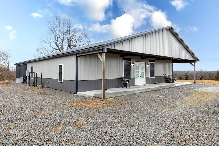 Cabins (United States of America, Goreville, Illinois)