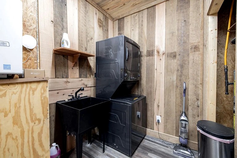 Cabins (United States of America, Goreville, Illinois)