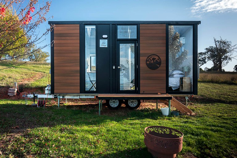 Private Tiny House with Views into the High Country and Lake Hume in New South Wales, Australia