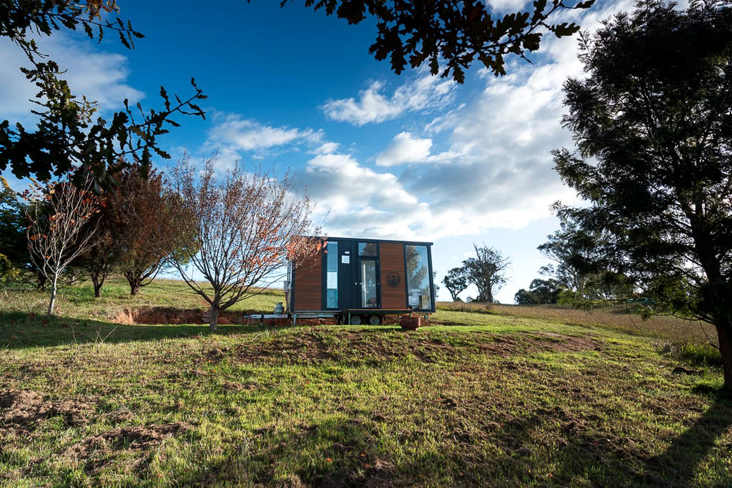 Private Tiny House with Views into the High Country and Lake Hume in New South Wales, Australia