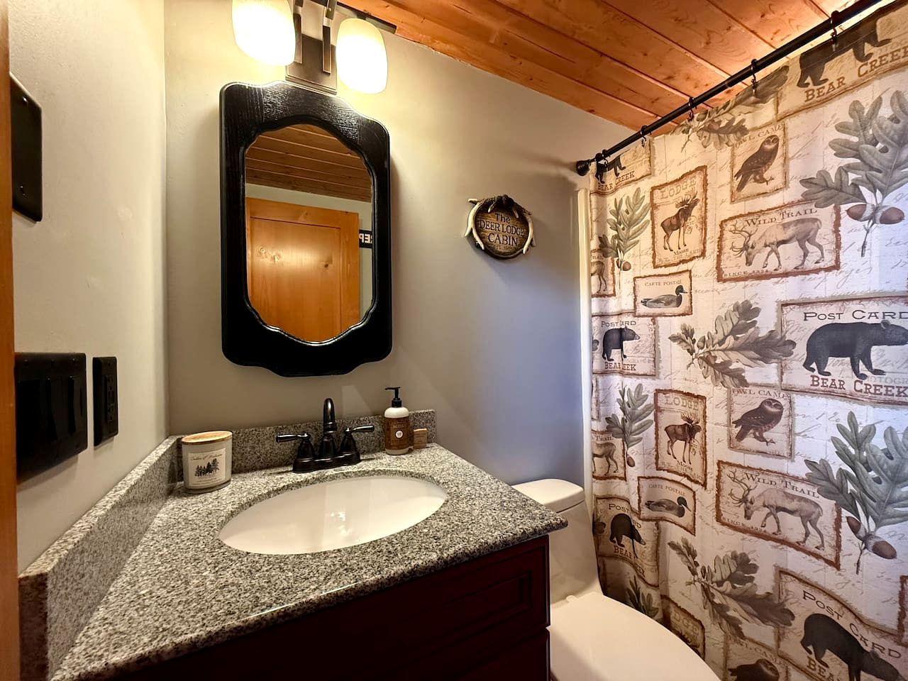 Scenic Mountain Escape with Hot Tub near Attitash Resort in Bartlett, New Hampshire