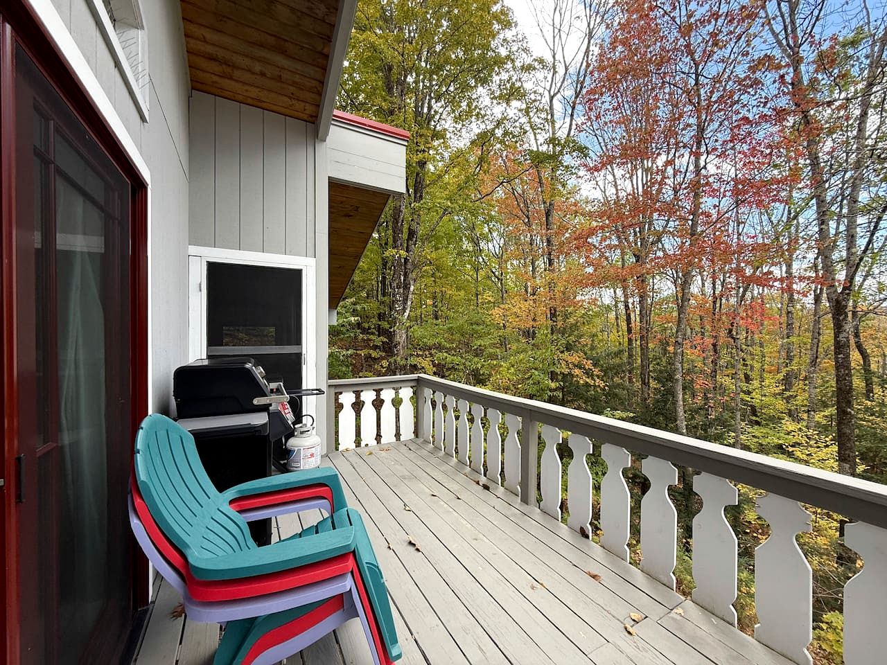 Scenic Mountain Escape with Hot Tub near Attitash Resort in Bartlett, New Hampshire