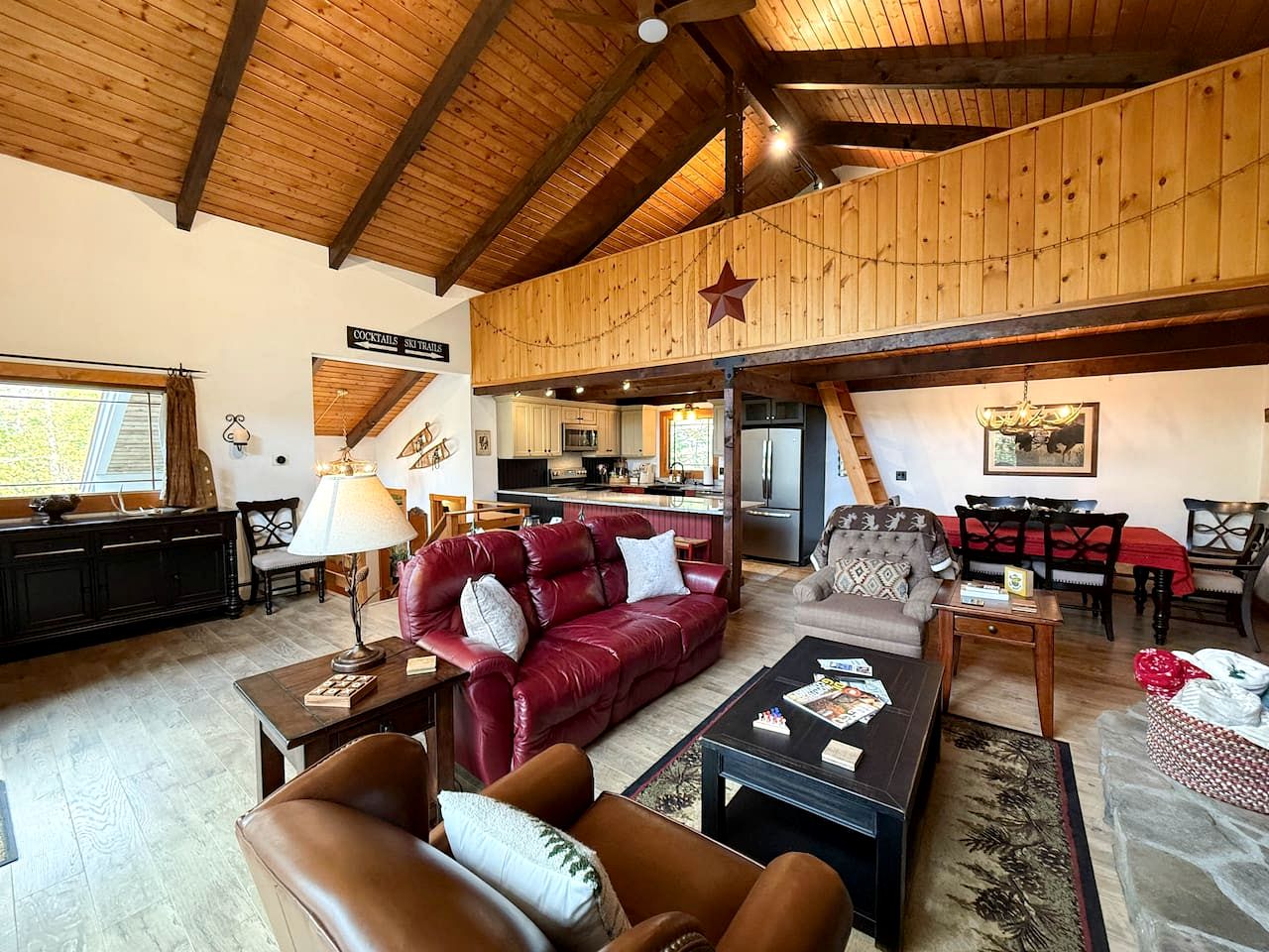 Scenic Mountain Escape with Hot Tub near Attitash Resort in Bartlett, New Hampshire