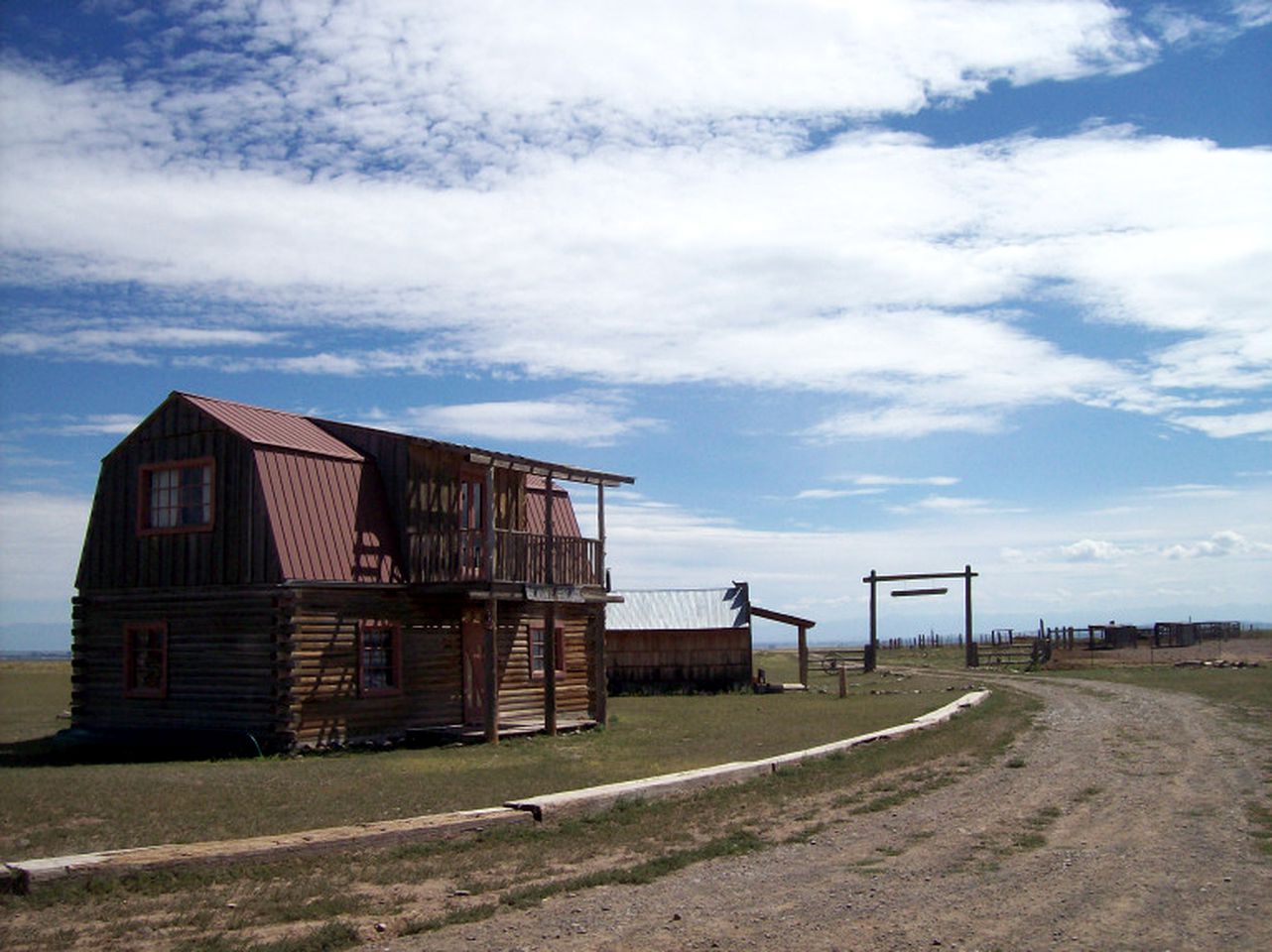 Two-Story Cabin Rental near Great Sand Dunes National Park in Colorado