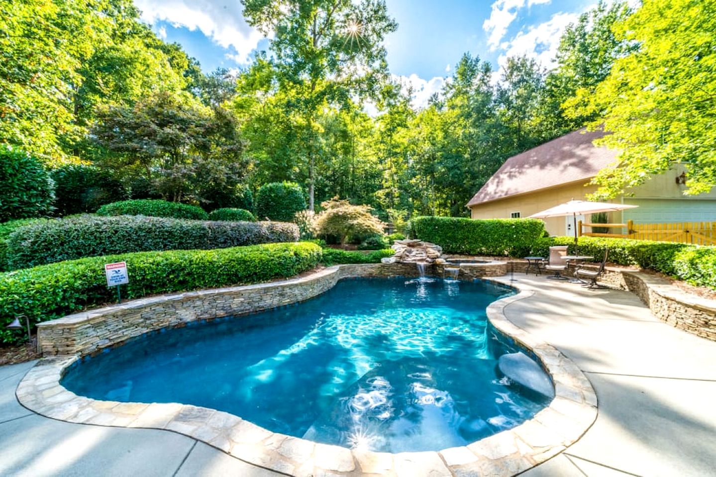 Impressive Luxurious Rental with Pool and Game Space in NC