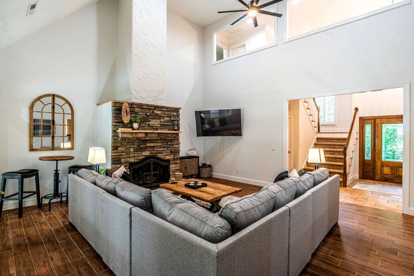 Impressive Luxurious Rental with Pool and Game Space in NC