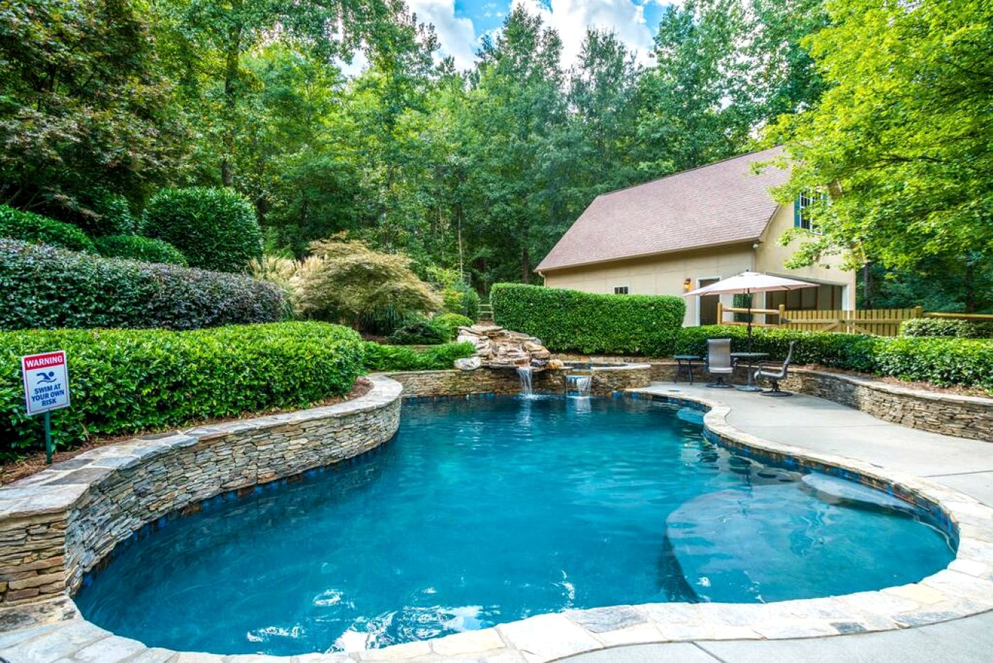 Impressive Luxurious Rental with Pool and Game Space in NC