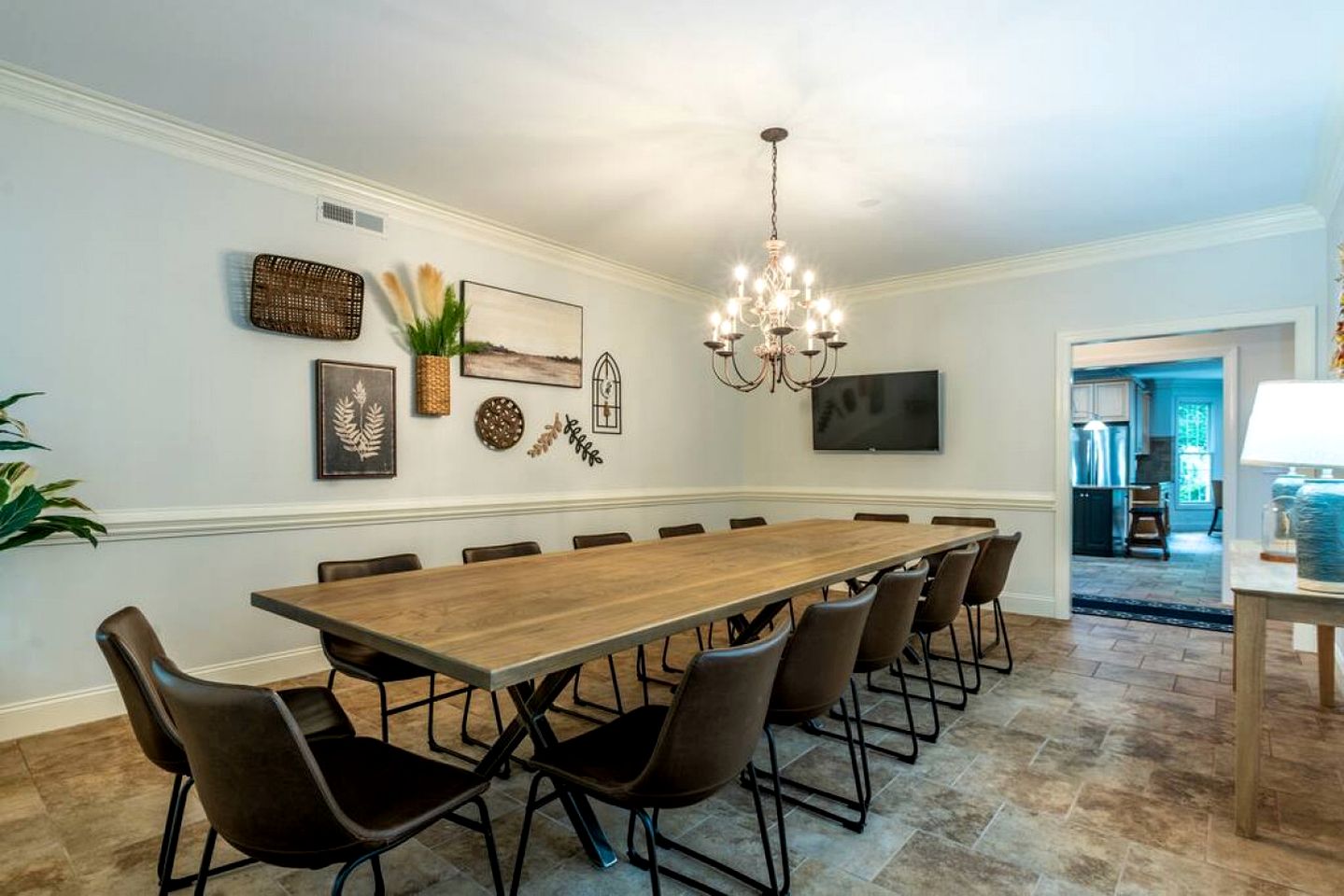 Impressive Luxurious Rental with Pool and Game Space in NC