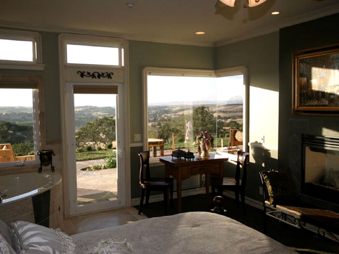 Exceptional 16-Person Vacation Villa Rental for Groups near Paso Robles, California