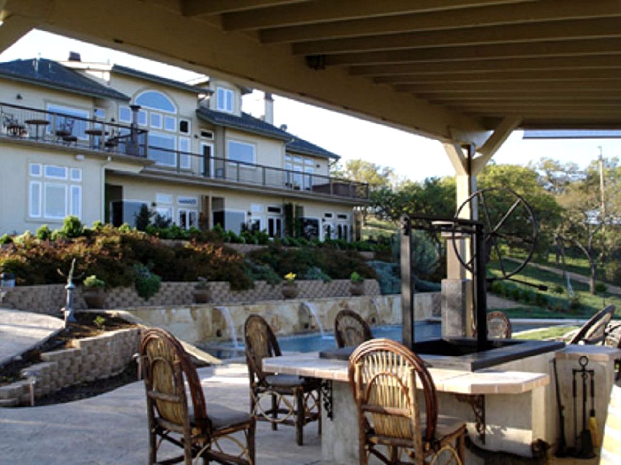 Exceptional 16-Person Vacation Villa Rental for Groups near Paso Robles, California