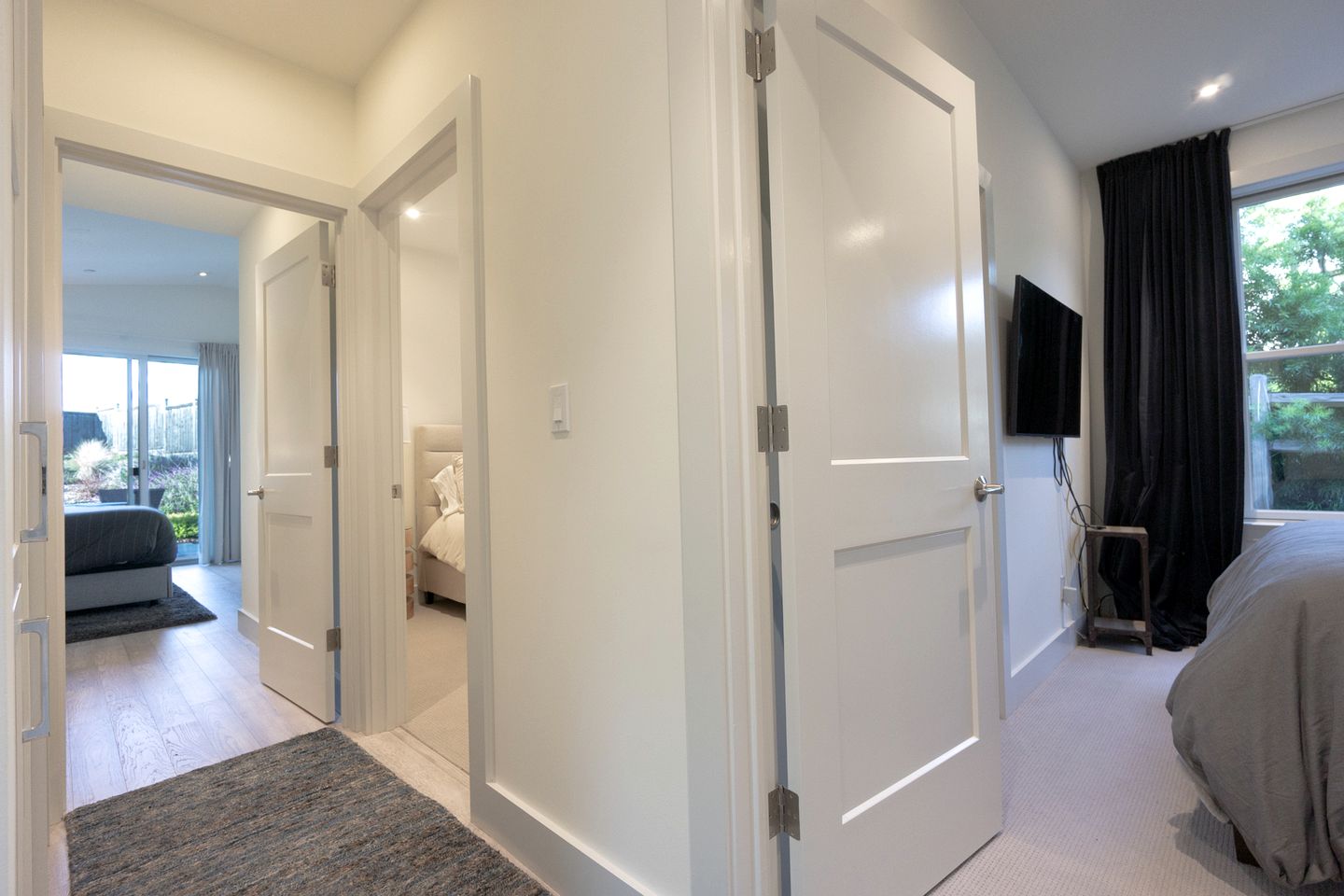 Magnificent Cottage Close to Lake with Hot-tub in Bodega Bay, California