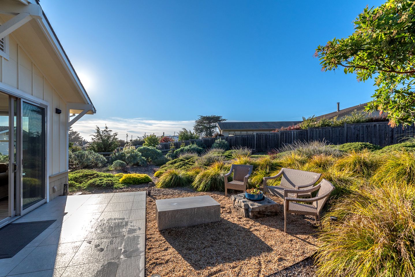 Magnificent Cottage Close to Lake with Hot-tub in Bodega Bay, California