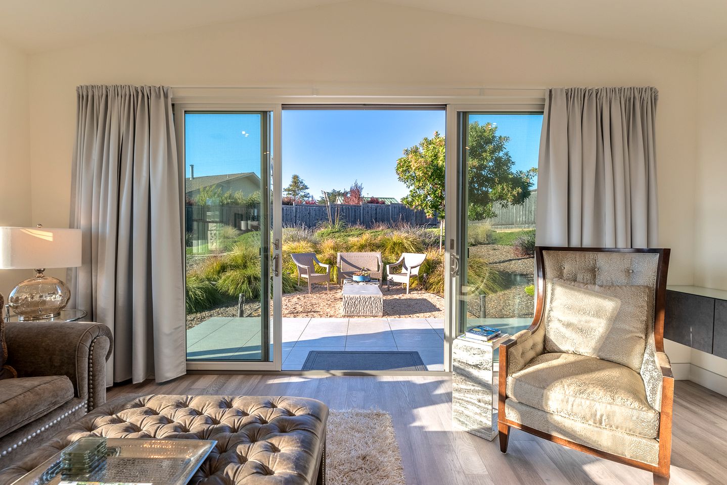 Magnificent Cottage Close to Lake with Hot-tub in Bodega Bay, California