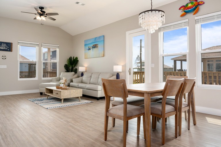 Beach Houses (United States of America, Crystal Beach, Texas)