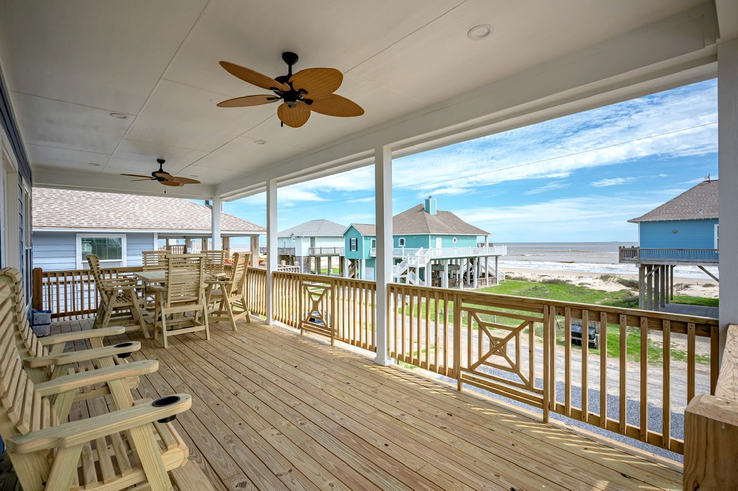 Incredible Pet Friendly Beach House in Crystal Beach, Texas