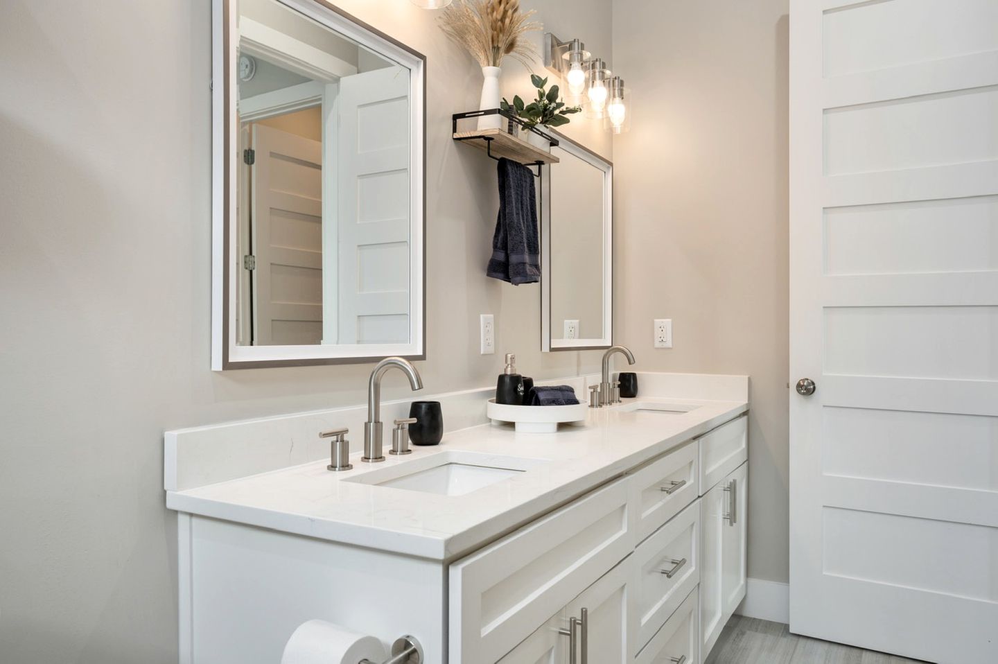 Incredible Pet Friendly Beach House in Crystal Beach, Texas