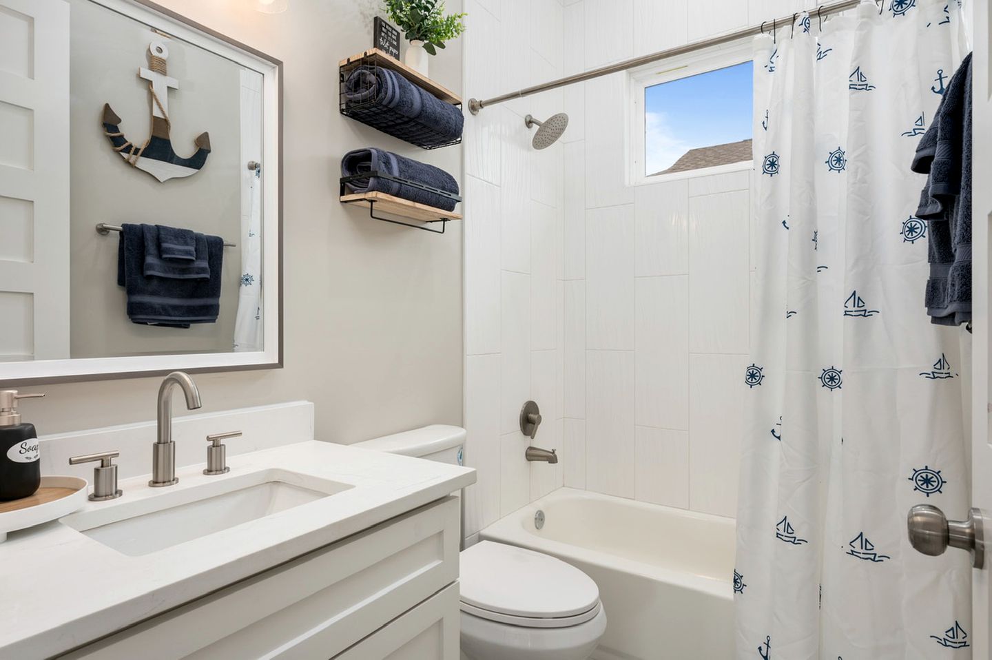 Incredible Pet Friendly Beach House in Crystal Beach, Texas