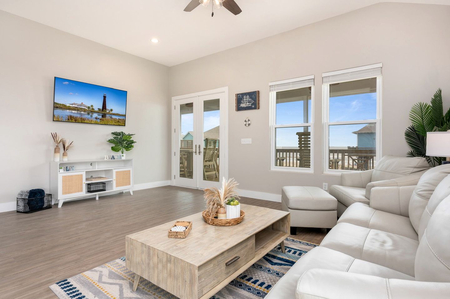 Incredible Pet Friendly Beach House in Crystal Beach, Texas