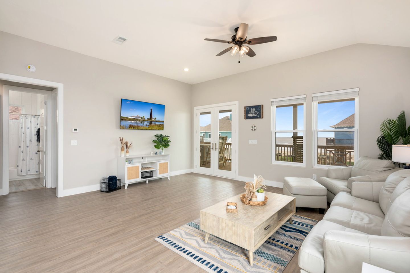 Incredible Pet Friendly Beach House in Crystal Beach, Texas