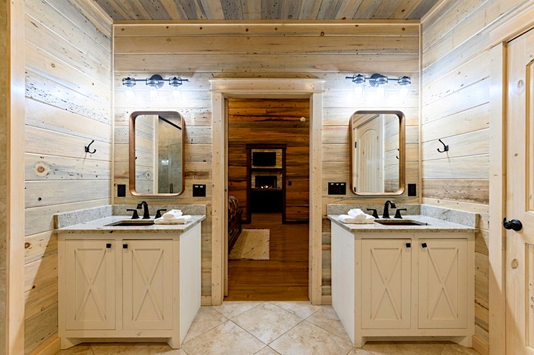 Cabins (United States of America, Broken Bow, Oklahoma)