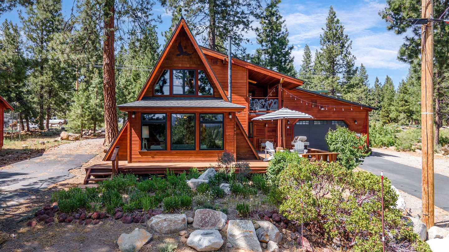 Enchanting Vacation Rental Retreat near Truckee River in California’s Majestic Sierra Nevada