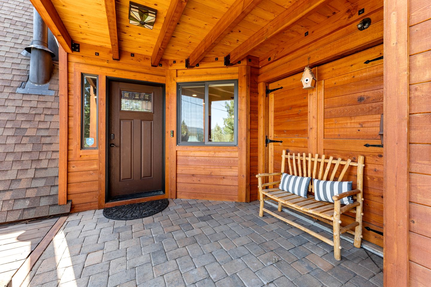 Enchanting Vacation Rental Retreat near Truckee River in California’s Majestic Sierra Nevada