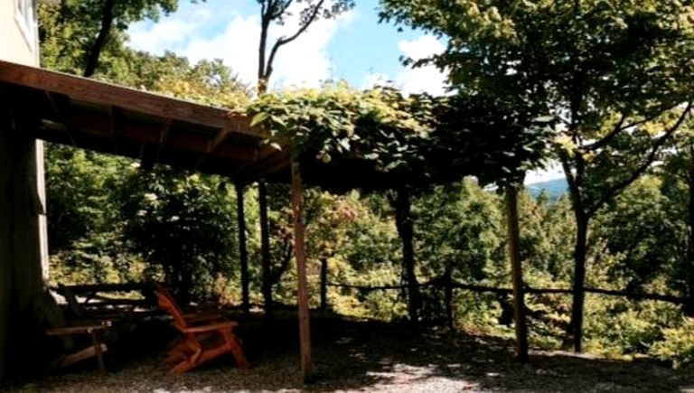 Cabins (Highlands, North Carolina, United States)