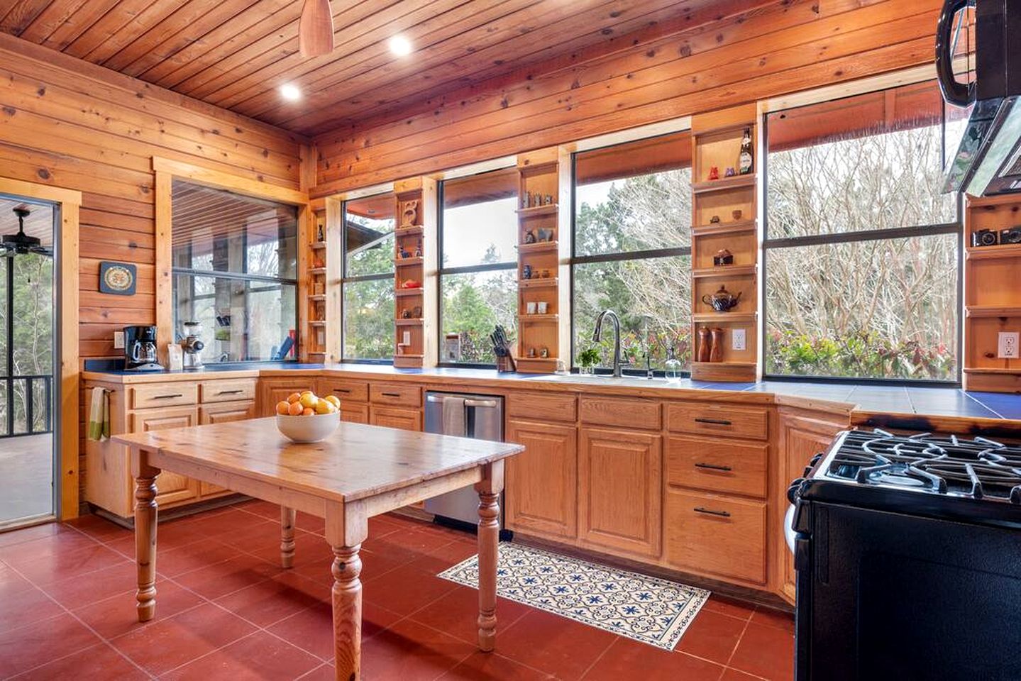 Spacious Hill Country Home Along the Banks of Smith Creek