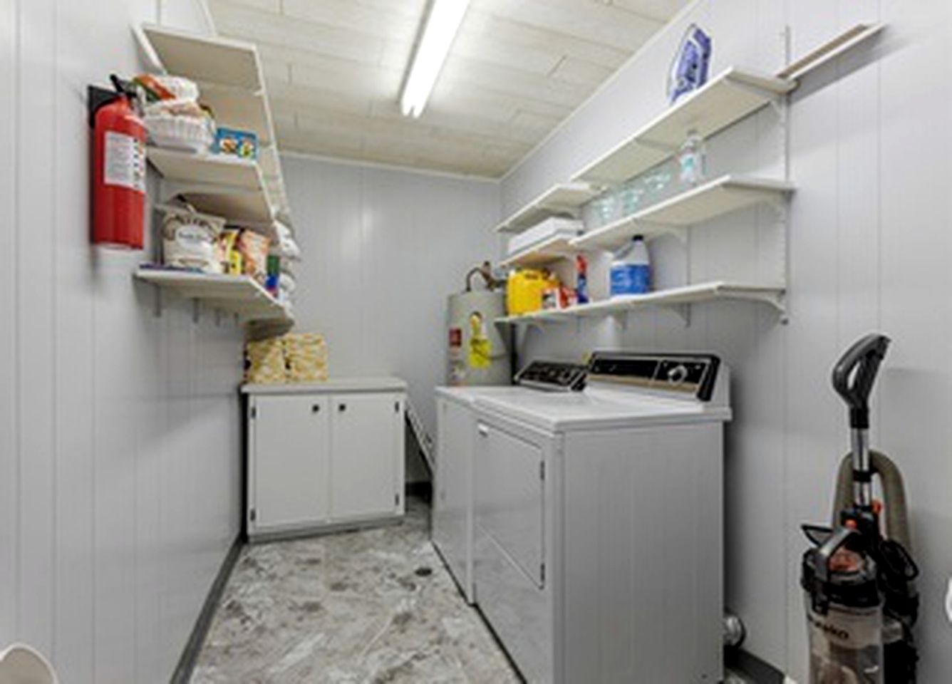 Stunning Modern Cottage with Spa and Outdoor Living Space in Fredericksburg, Texas