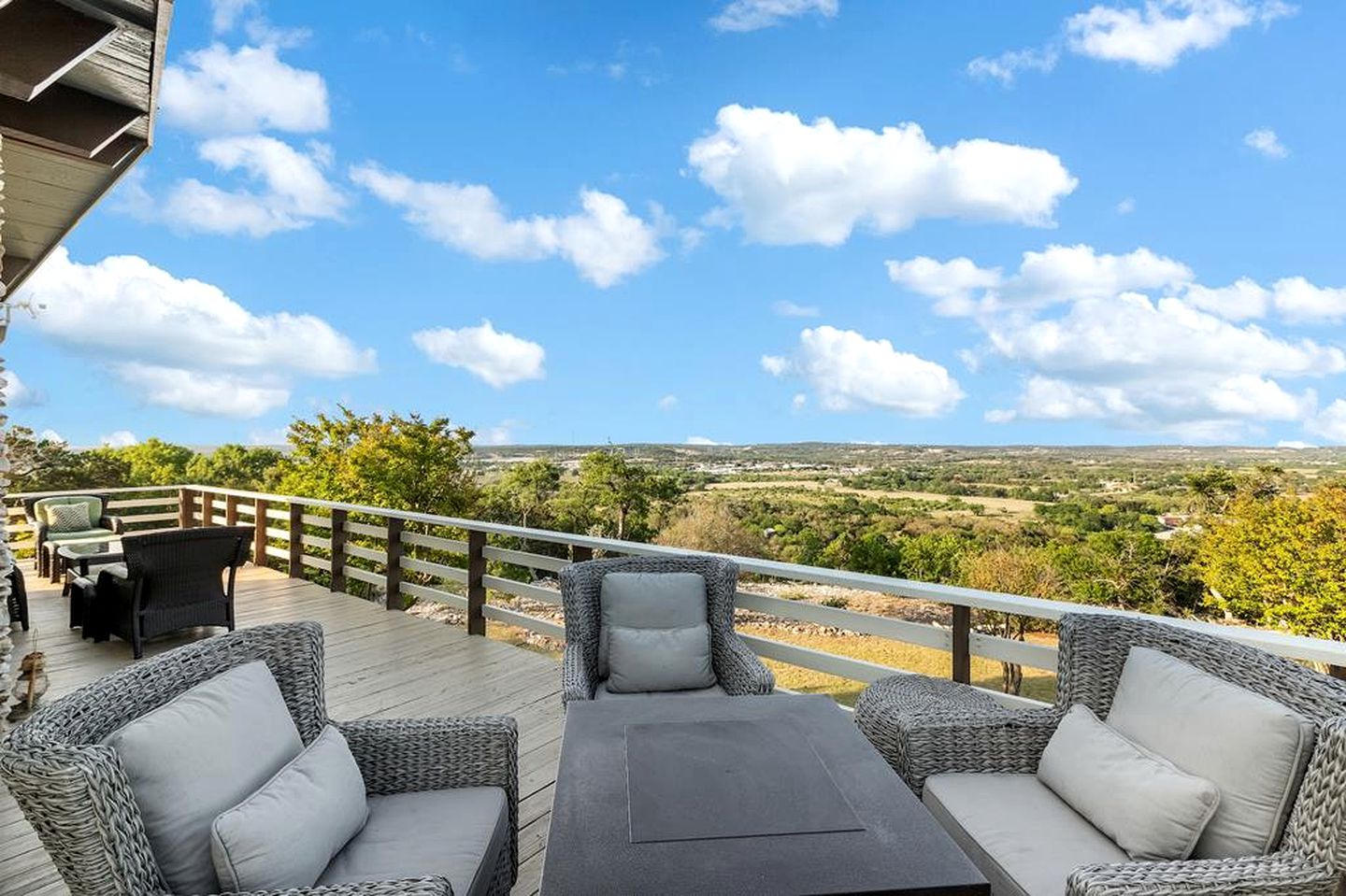 Stunning Modern Cottage with Spa and Outdoor Living Space in Fredericksburg, Texas