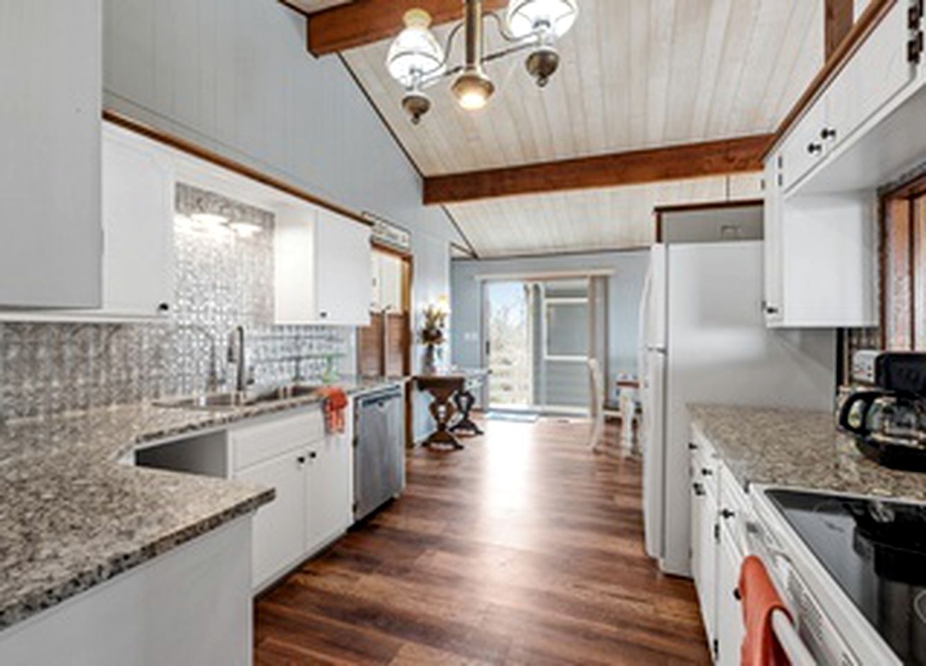 Stunning Modern Cottage with Spa and Outdoor Living Space in Fredericksburg, Texas