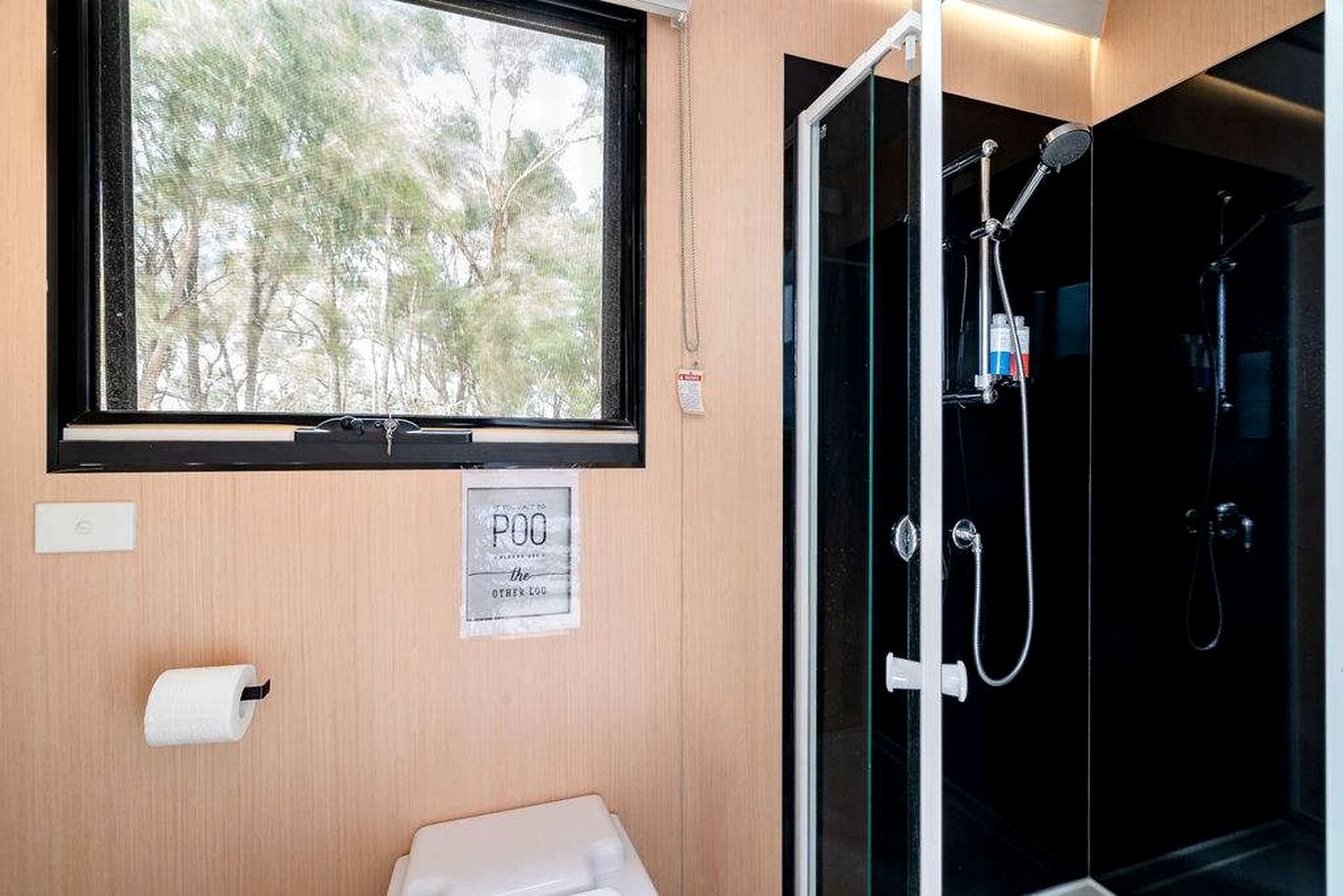 Hill View Glamping in a Victoria Tiny House