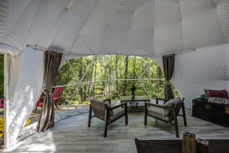 Domes (Canada, Petawawa, Ontario)