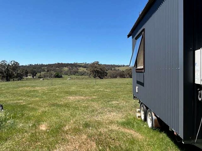 Vacation Rentals (Australia, --, --)
