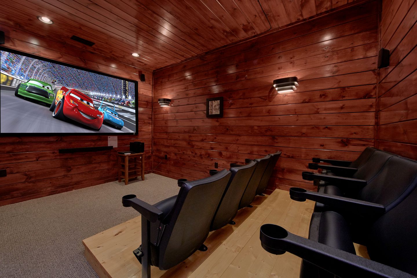 Peaceful Cabin Rental with Amazing Views of the Great Smokies for a Family Getaway in Tennessee