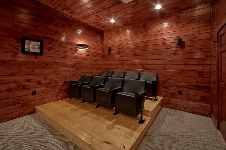 Cabins (United States, Gatlinburg, Tennessee)