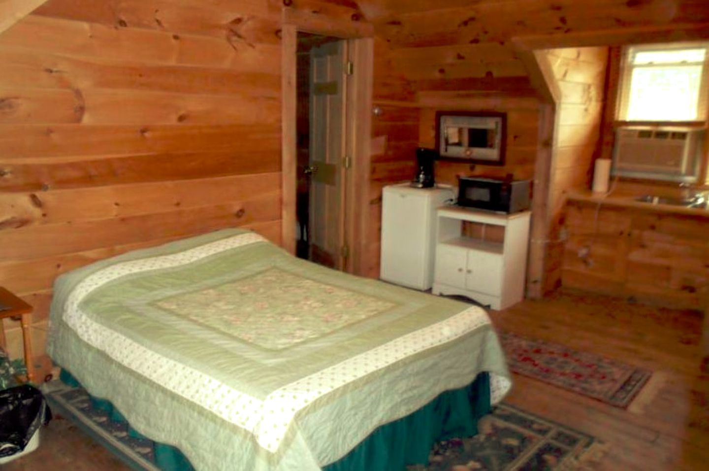 Private Cabin Rental with Spacious Yard near Sproul State Forest in Pennsylvania
