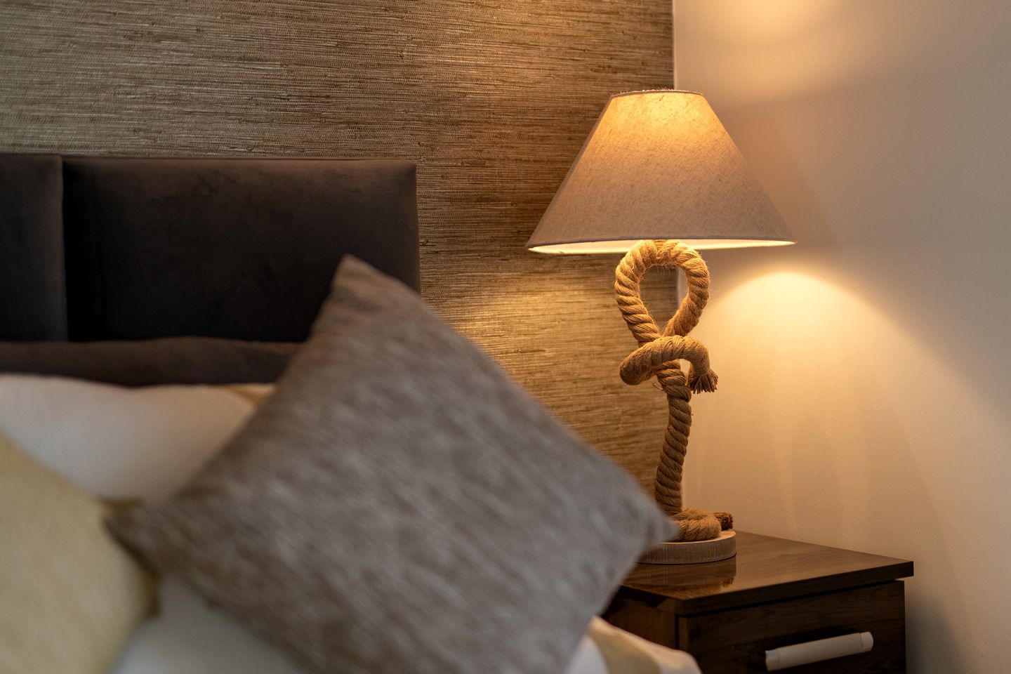 Stylish Coastal Lodge with Private Hot Tub near Tenby, Pembrokeshire